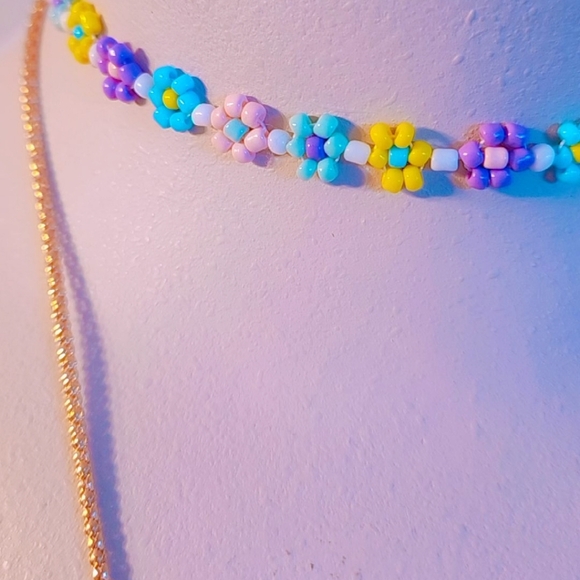 Chokers - Picture 2 of 3